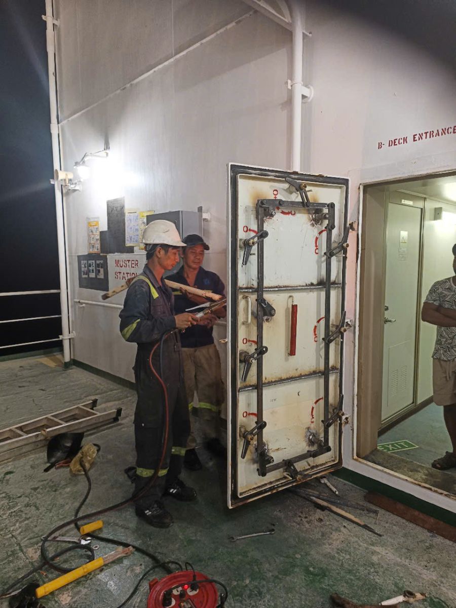 Fabricate and install new mechanism units for WT doors